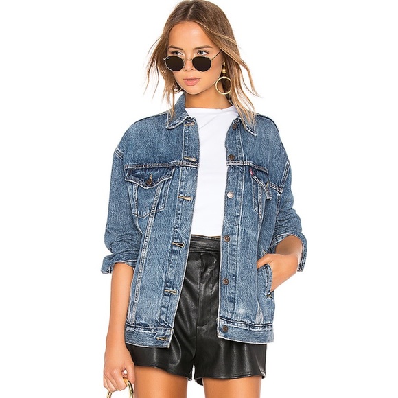 Levi’s Baggy Trucker Denim Jacket size Large